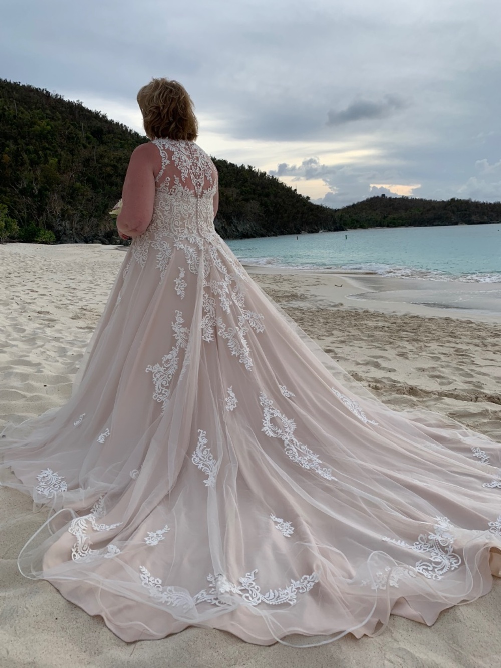 Maggie Sottero Wedding Dress Size 22 BEAUTIFUL!!!